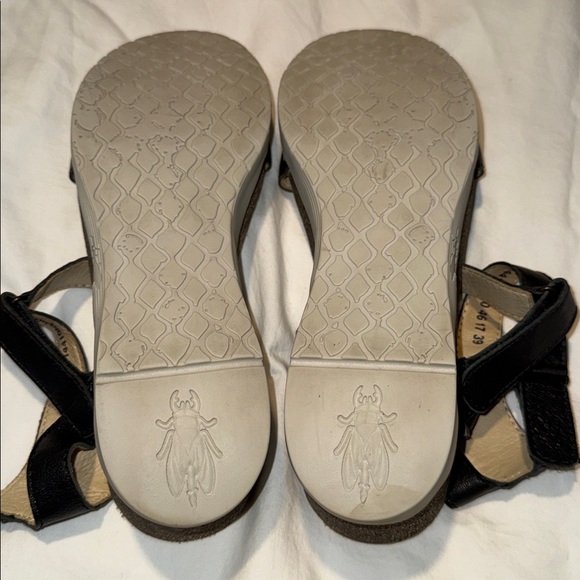 Fly London Strappy Open Toe Wedge Sandals Size 39 EUC - Picture 7 of 15